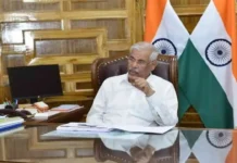 “அமைச்சர்களுக்கு எப்போது துறை ஒதுக்கீடு?” – ஆளுநர் ஆர்லேகரைச் சந்தித்துப் பேசிய முதல்வர் செயலர் செந்தில்குமார்!