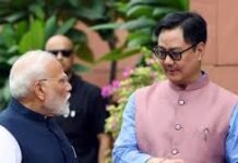 “உலக நாடுகளுடன் ஒப்பிடுகையில் இது குறைவுதான்!”: பெட்ரோல் விலை உயர்வு குறித்துக் கிரண் ரிஜிஜு விளக்கம்!