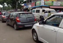 மாமல்லபுரத்தில் வாகன நெரிசல் – ஆக்கிரமிப்புகளை அகற்ற கோரிக்கை