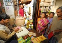 கிளாம்பாக்கத்தில் வீடு தேடி ரேஷன் பொருட்கள் விநியோகம்