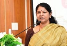 “உங்கள் பொருளுக்கு நிர்வாகம் பொறுப்பல்ல என்பது போல் உள்ளது இந்த ஆட்சி!” – கனிமொழி எம்பி!